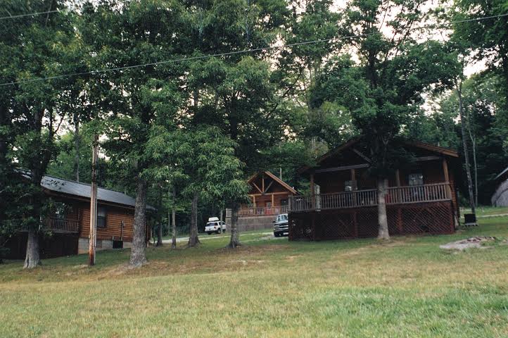 holmes bend cabins